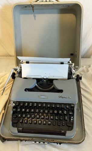 Olympia SM3タイプライター 1950年代 ケース付き　グレー Olympia SM3タイプライター 1950年代 ケース付き グレー Mid
