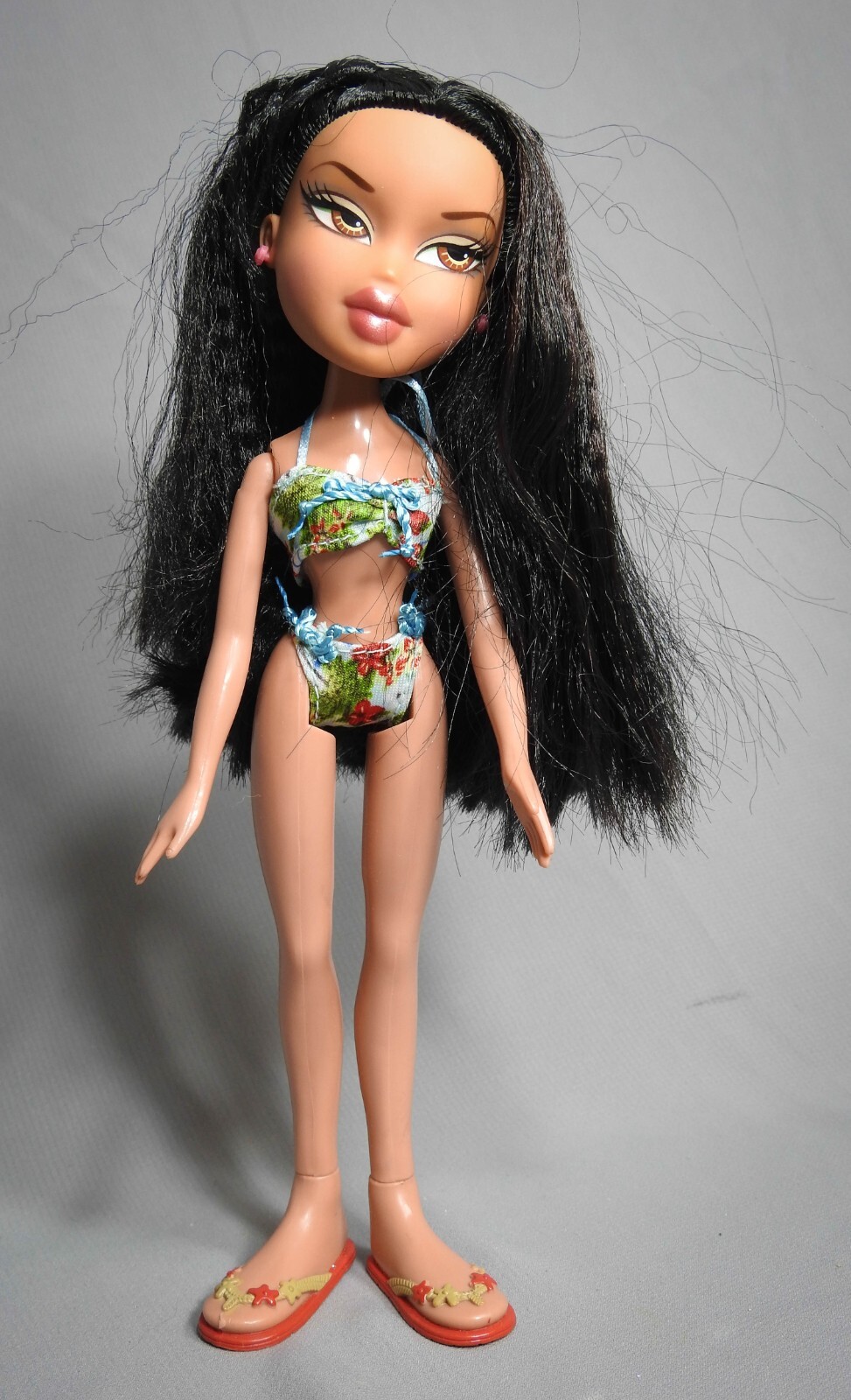MGA BRATZ HOT SUMMER DAYZ JADE DOLL WITH MGA BRATZ HOT SUMMER DAYZ JADE DOLL WITH