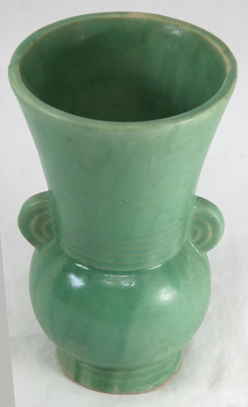 Vintage McCoy Pottery Vase Matte Green Unmarked 8-1/2”