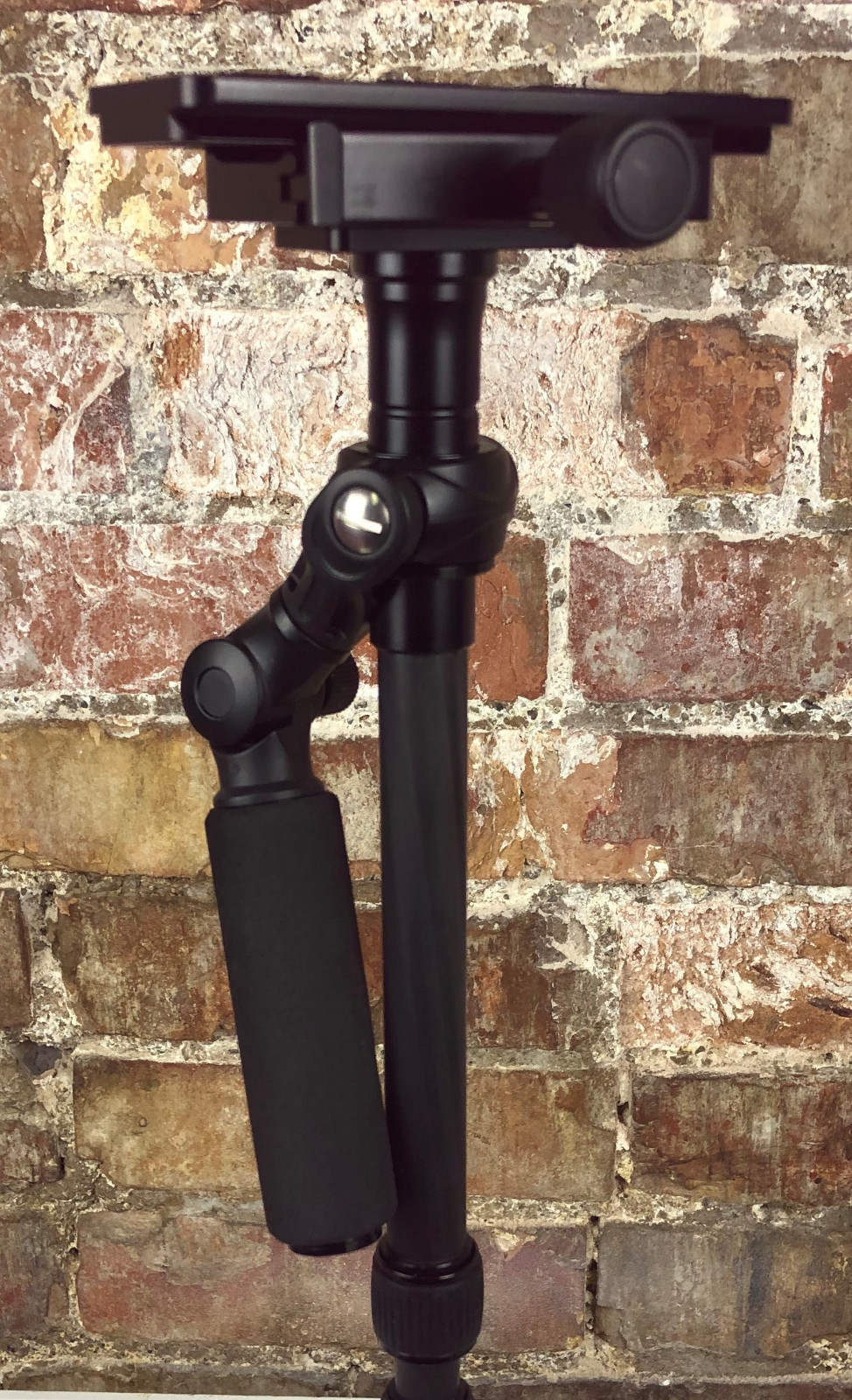 TRIOPO VIDEO DSLR STABILIZER 68cm CARBON FIBER TFM-241