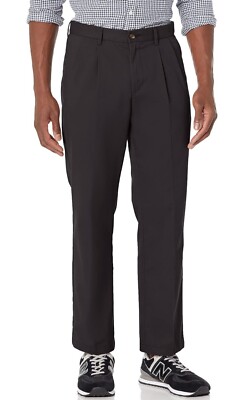 Amazon Essentials Men Classic-Fit Wrinkle-Resistant Pleated Chino Pant 28W x 30L