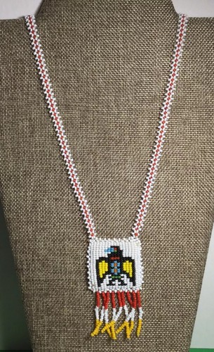 26” VTG NATIVE AMERICAN SEED BEAD THUNDERBIRD PENDANT NECKLACE WHITE RED YELLOW