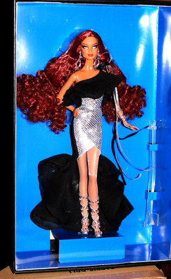 BARBIE DOLL NISHA GOLD LABEL STEPHEN BURROWS NRFB BDH37 2013