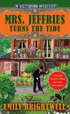 Mrs. Jeffries Turns the Tide (A Victorian Mystery) - Mass Market Paperback B...