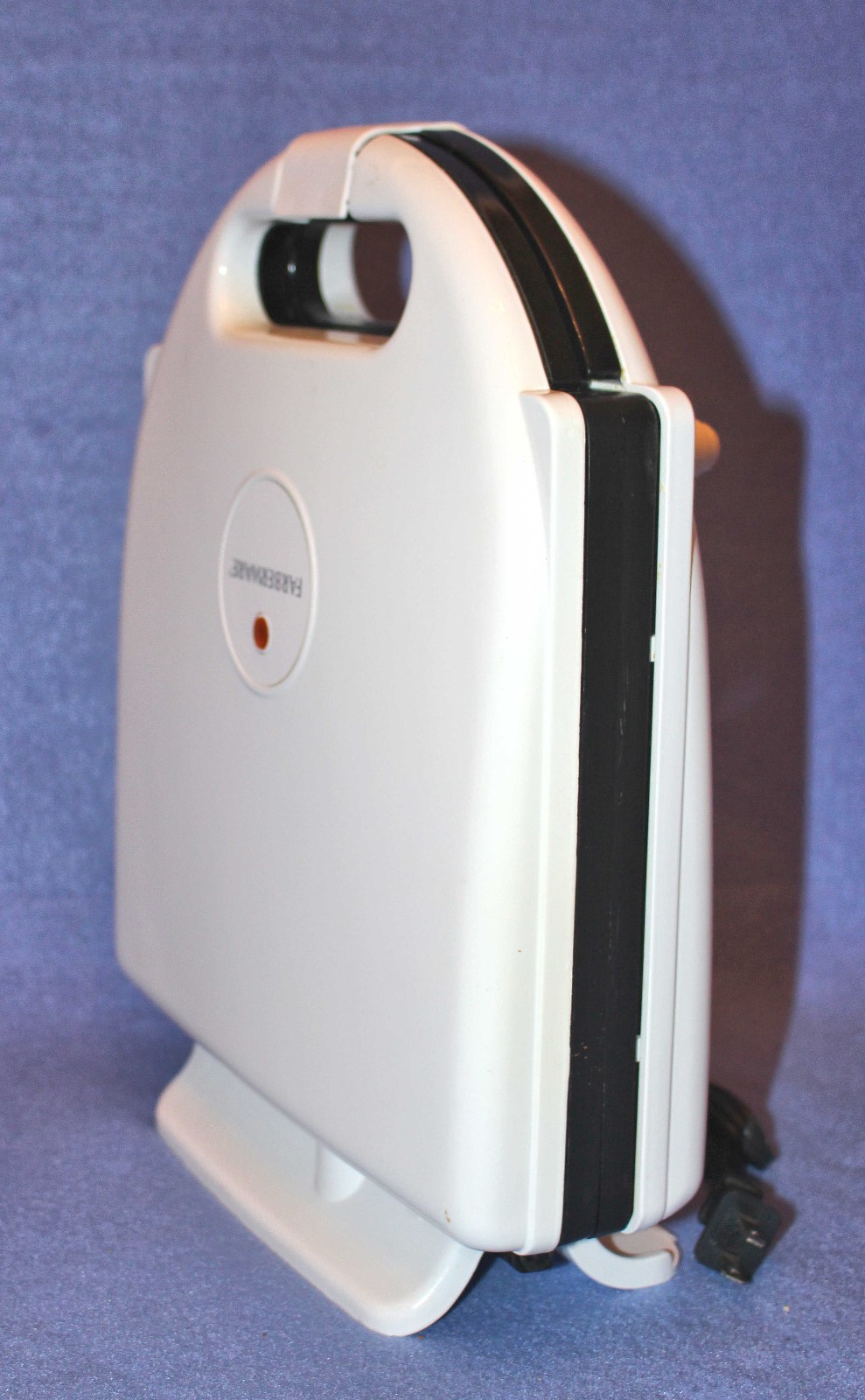 FARBERWARE BELGIAN WAFFLE MAKER, FSWM400