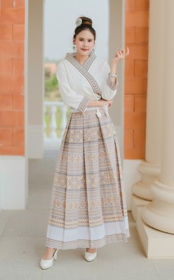 Vintage Tai Lue TRADITIONAL CLOTHES SET Available In Three Colors
