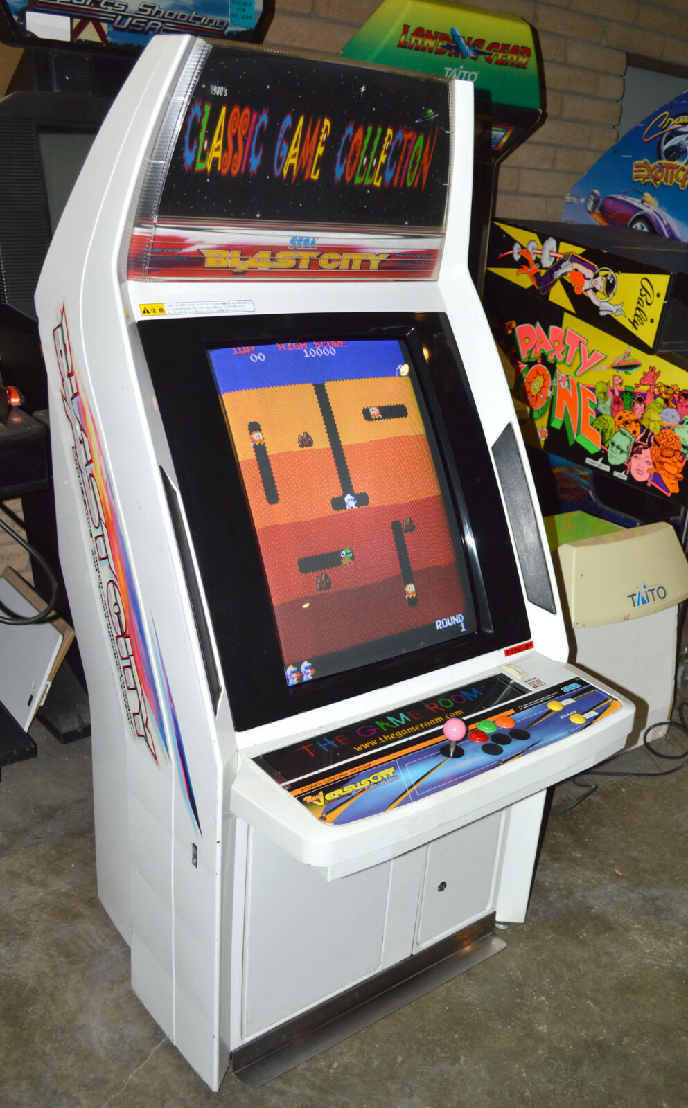 Sega BLAST CITY Candy Cabinet Japan with Multi-Game Classic Collection