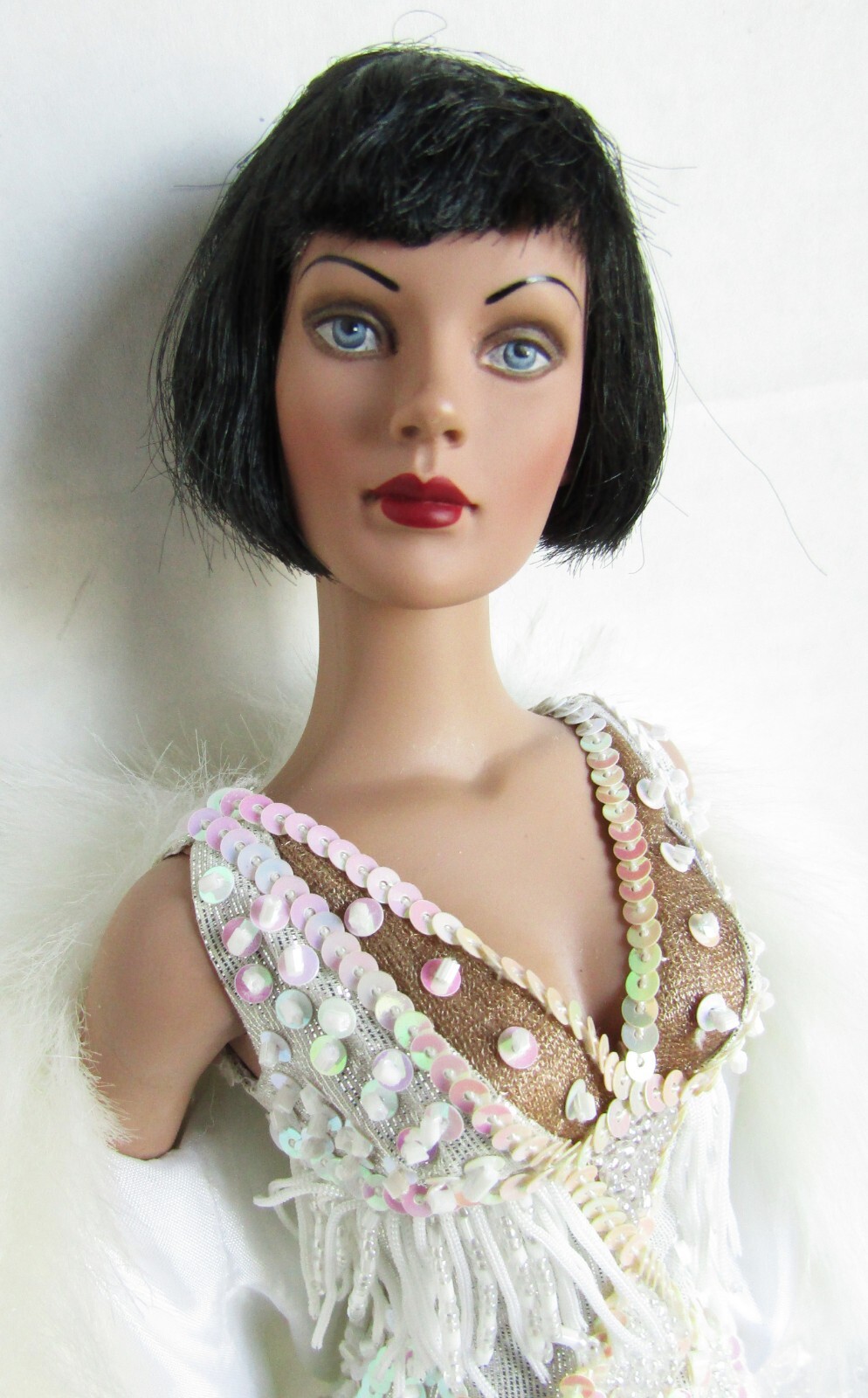 お値下げトナードールの映画シカゴのVelma Kelly Tonner 2003 CHICAGO Basic VELMA Kelly wearing Roxie Hart