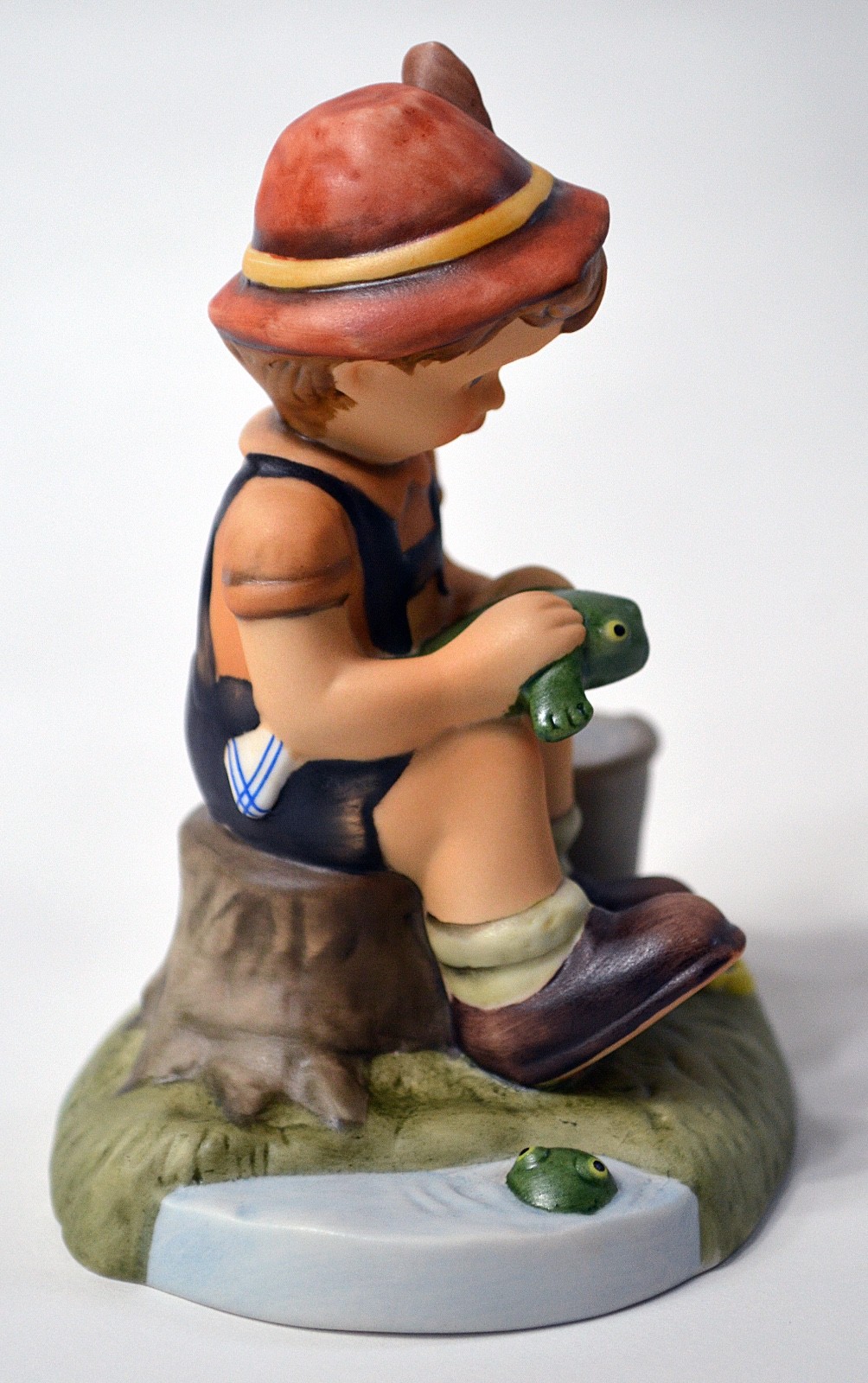 Berta Hummel Figurine Slippery Business BH 148 Goebel 2001 Studio Hummel New/Box