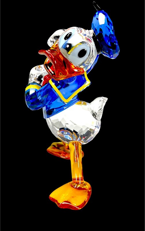 SENSATIONAL 2015 NIB SWAROVSKI DISNEY MULTICOLORED CRYSTAL DONALD