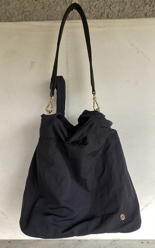 lululemon ブラック バッグ Lululemon Athletica Black Nylon Tote Shoulder Bag XL Gym