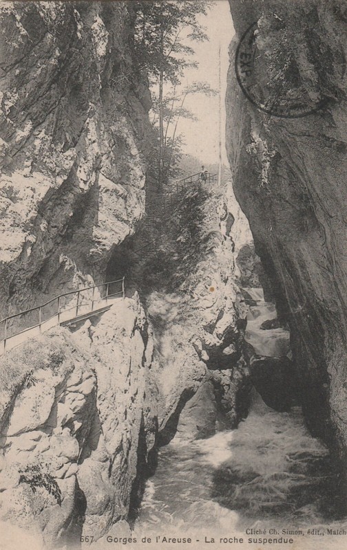 Cpa Suisse Gorges De L'Areuse La Roche Suspendue