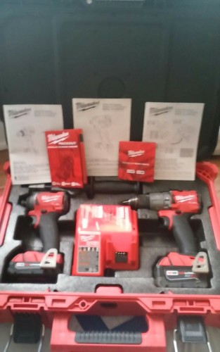 Milwaukee 2897-22PO M18 5.0Ah FUEL 2 Pc Combo W/PACKOUT Case 9/B17934C