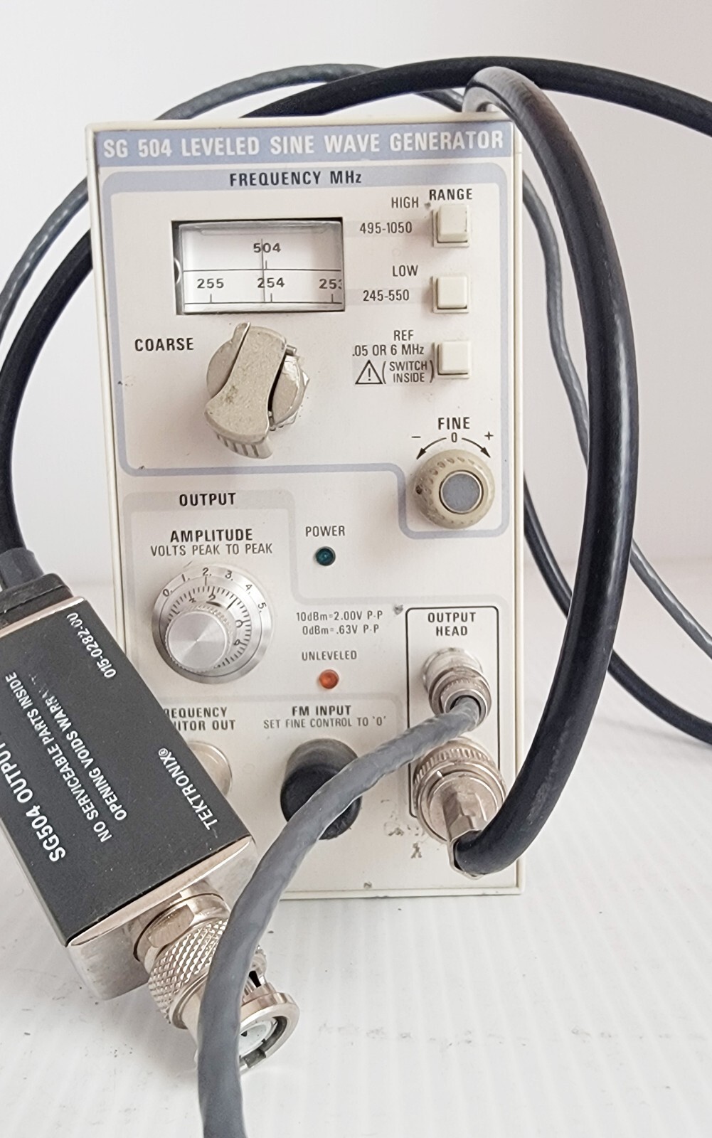 Tektronix SG 504 Leveled Sine Wave Generator With Output