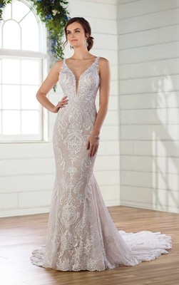 Essence of Australia Wedding Dress D2680 USA Size 8 New Rum & Moscato Unaltered