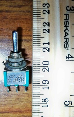 UND LAB INC On-Off-On Toggle Switch - 6A 125VAC / 3A 250VAC