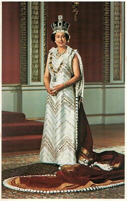 ❤ alte POSTKARTE_QUEEN_ELIZABETH II._Jubilee Portrait_Windsor_London_England_GB