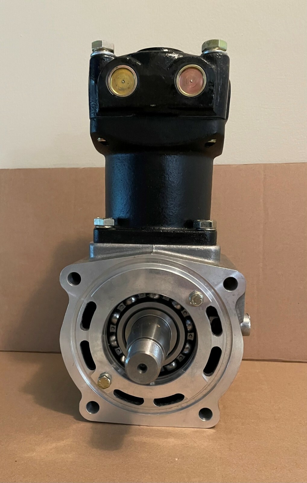 6151813112 AIR COMPRESSOR ASS'Y 6151-81-3112 - FOR KOMATSU 6151813112 AIR COMPRESSOR ASS'Y 6151-81-3112 - FOR KOMATSU