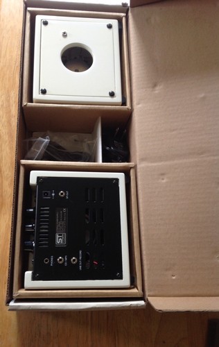 mini guitar amp (Sound Tech)