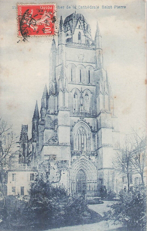 75 Paris Clocher Cathedrale Saint-Pierre -  37960