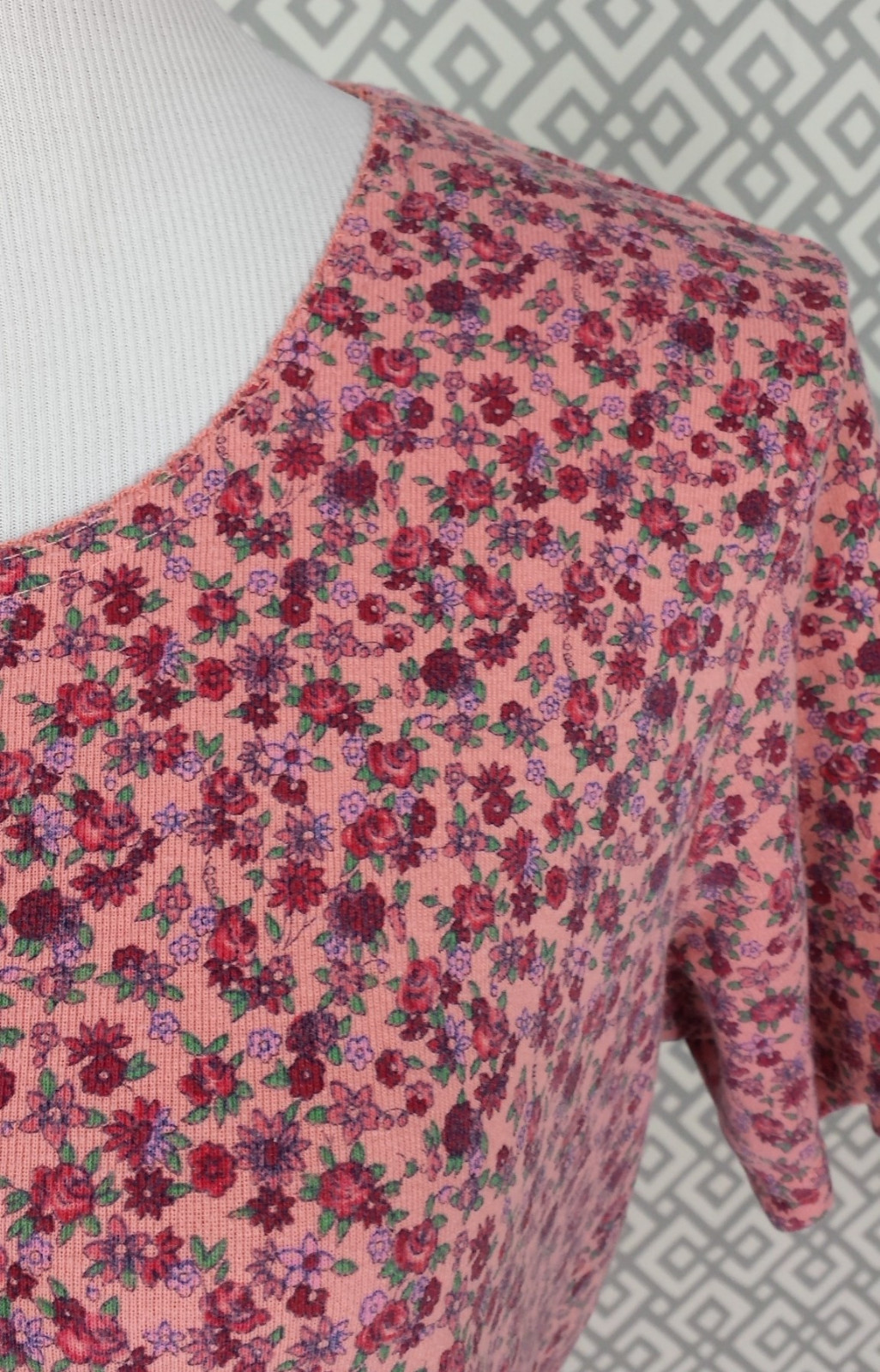 Womens Announcements Maternity Top Short Sleeve Pink Floral Blouse Size Large L