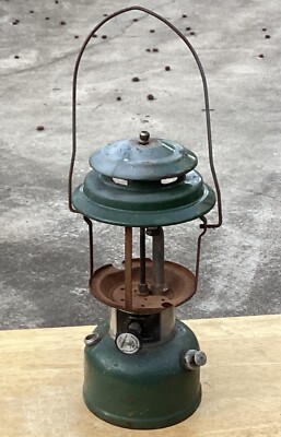 Coleman Lantern Model 220J Dated 8/75 Two Mantel For Parts Only