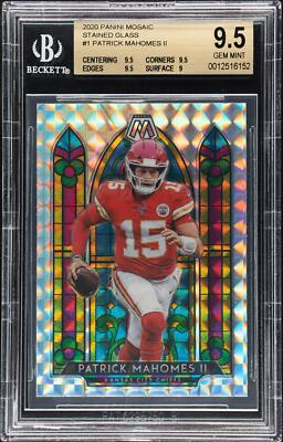 2020 Panini Mosaic Patrick Mahomes II Stained Glass Prizm #1