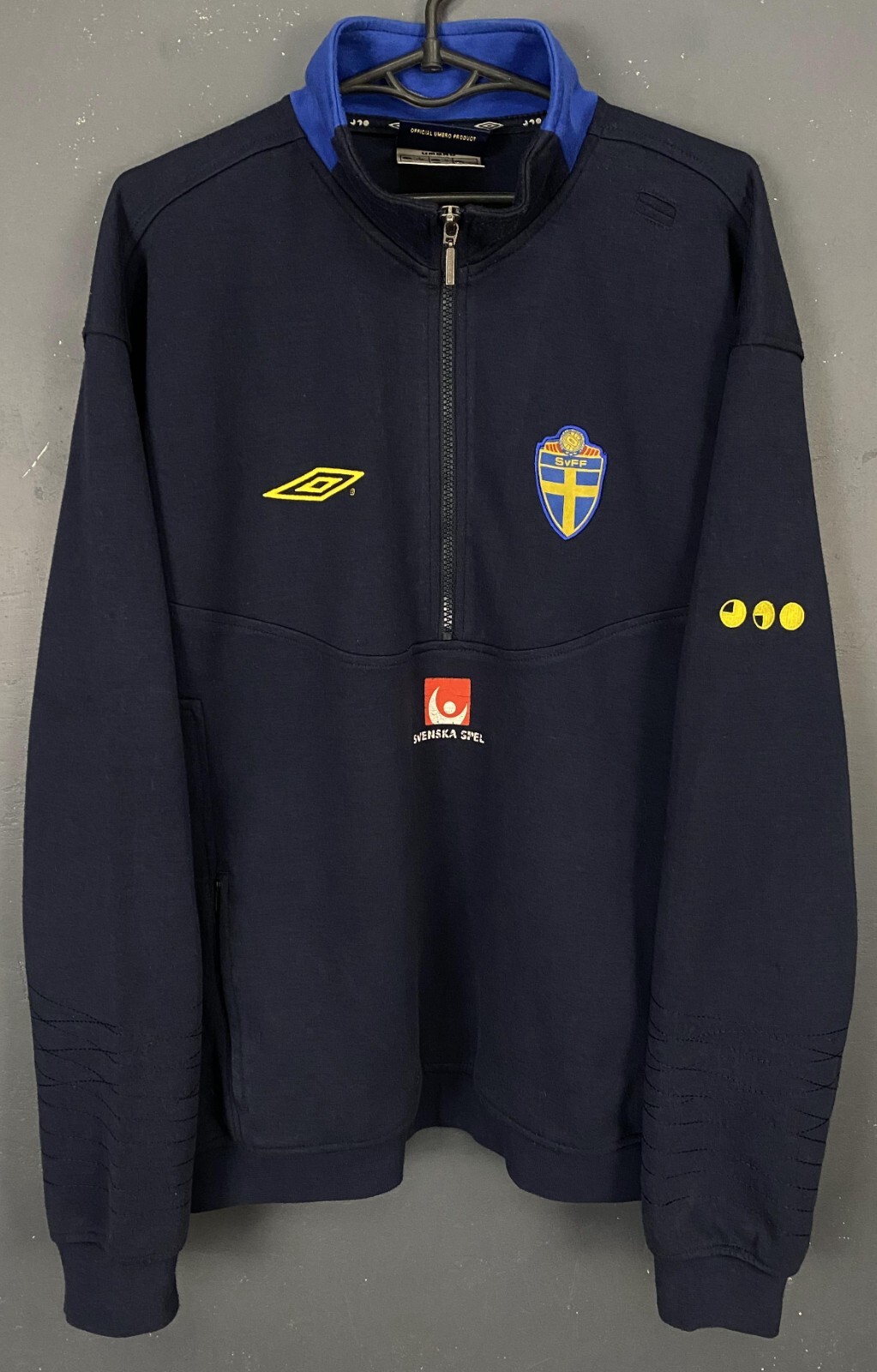 ウェア 00s umbro Sweden national team uniform SWEDEN 2000s FOOTBALL SOCCER TRACKSUIT UMBRO sz XS MEN BLUE