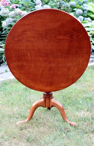 18th CENTURY ANTIQUE TILT TOP TABLE TIGER MAPLE W/BIRD CAGE