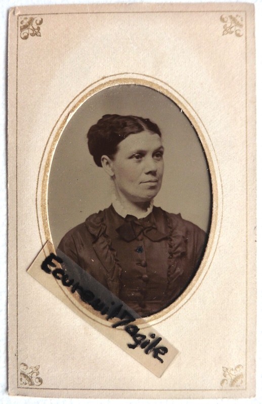 Ferrotype Jeune Femme Photographer T. S. Oldershaw Middletown Connecticut Us H37