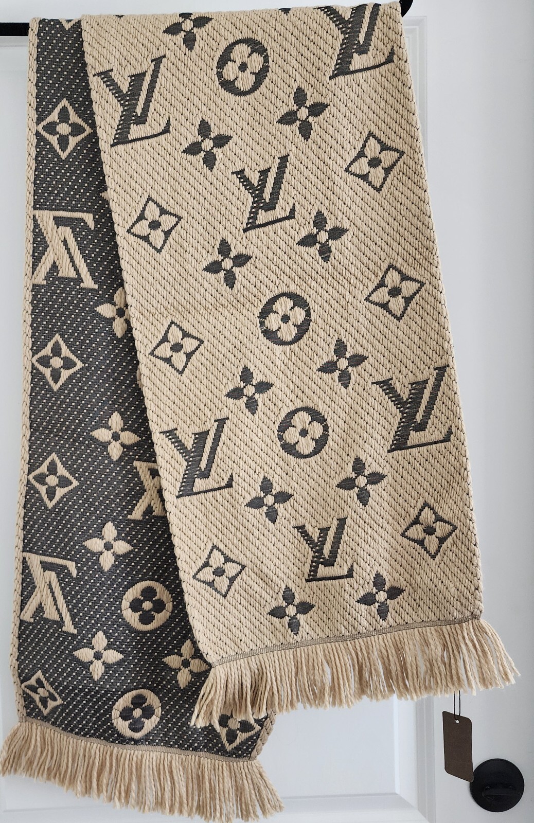 Auth LOUIS VUITTON Tan and Brown Logomania Shine Monogram Scarf 413287 |  eBay