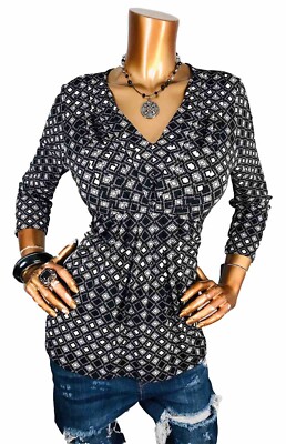 Daisy Fuentes M Top NWT Stretch Geometric Black White LowCut Blouse Soft Pleated