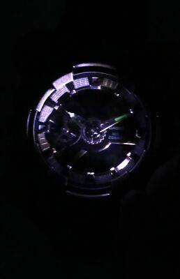 Pre-owned Casio G-shock Grey Dial Sports Quartz 200m Men's Watch Gm-110vb-1a