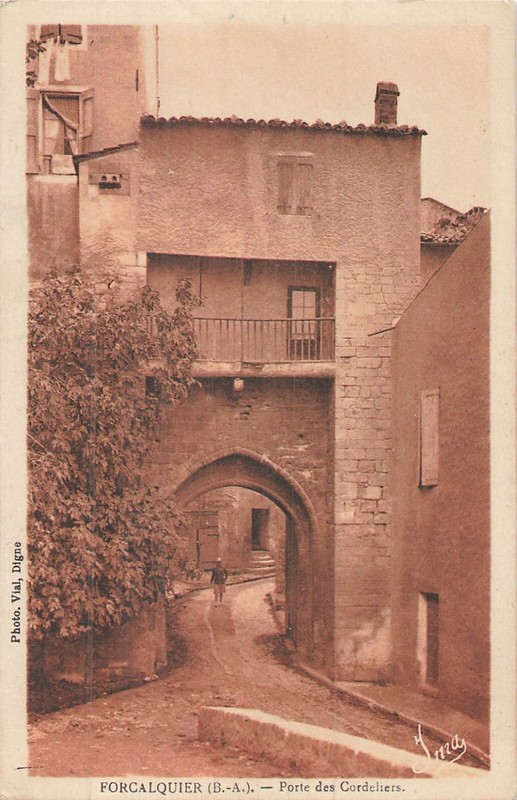 04 Forcalquier Porte Cordeliers - 73484