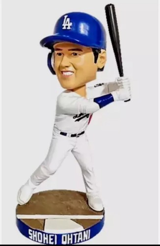 非売品　LAA giveaways OHTANI  GLOBE 非売品 LAA giveaways OHTANI SNOW GLOBE NEW Shohei Ohtani #17