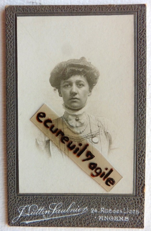 Cdv Photo Luttin Saulnier Ã  Angers Jeune Femme Virginie Montzieux Par Feneu X316