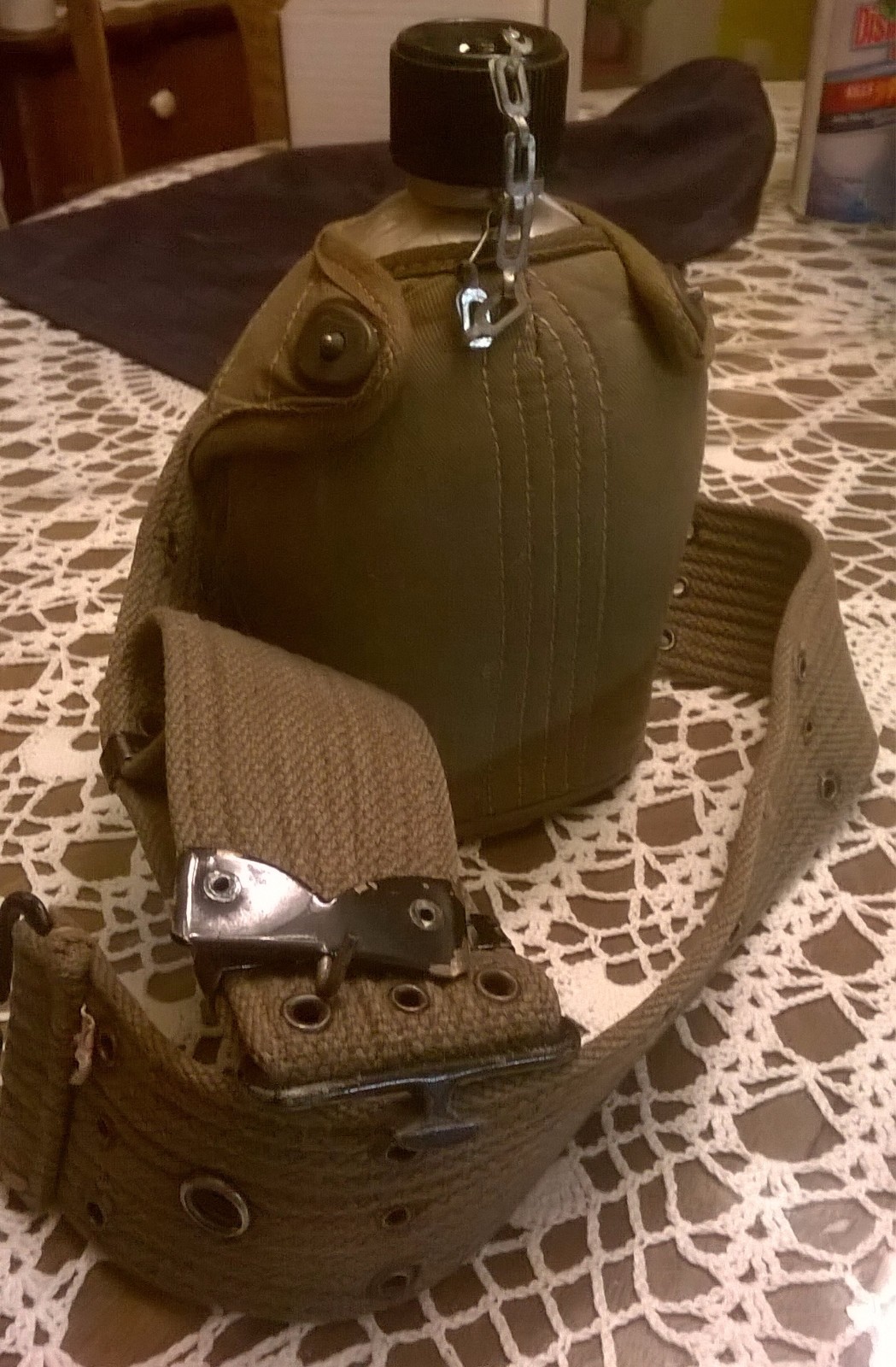 CANTEEN,MILITARY STYLE,CAMPING & HIKING, SPORTING GOODS,VINTAGE