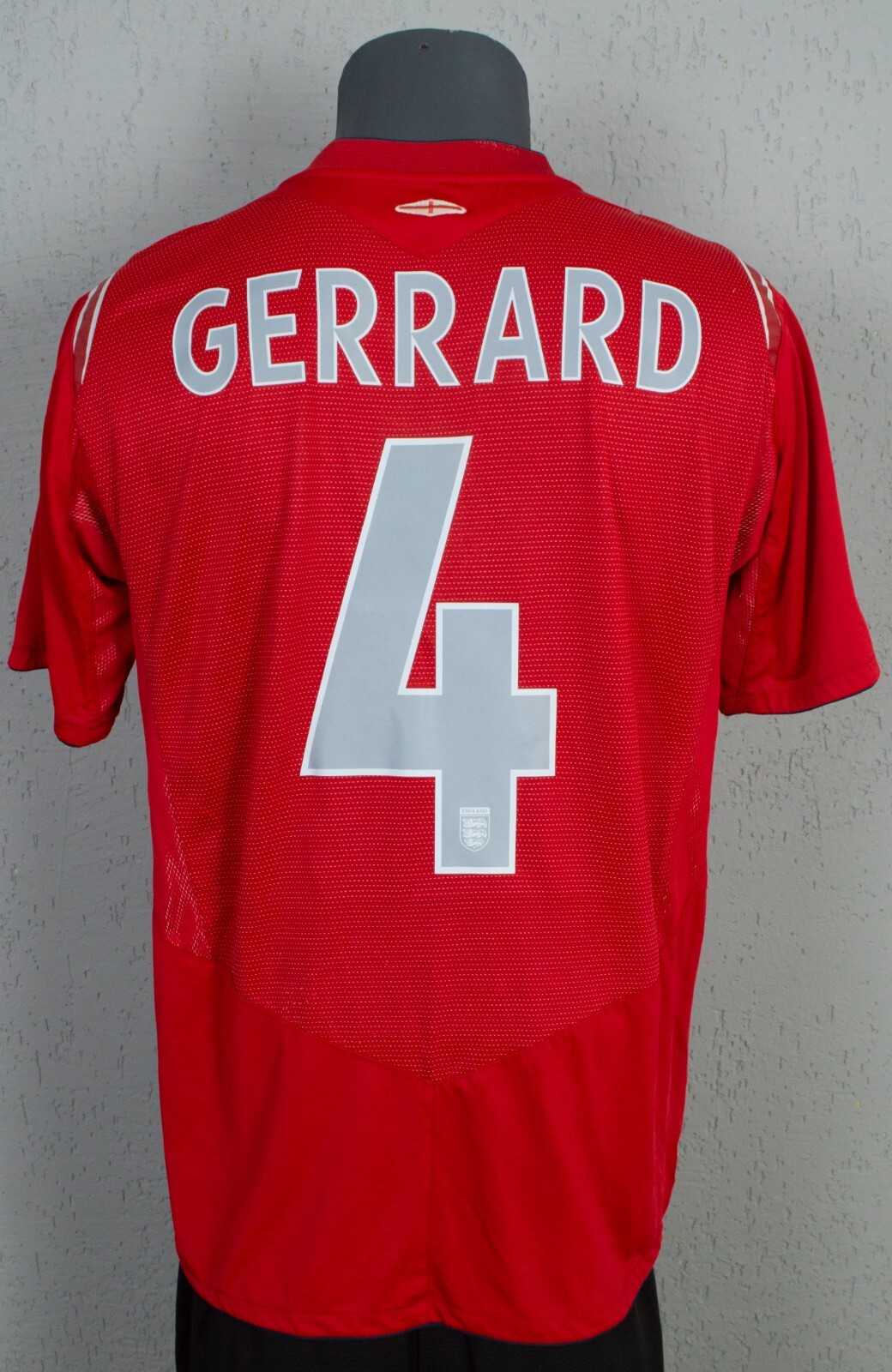 England Gerrard Jersey Euro 2004 Football Mens Retro Away