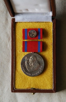 Altes Etui gebraucht kaufen! Nur noch 3 St. bis -75% günstiger