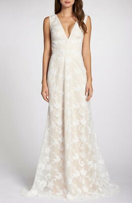 TADASHI SHOJI Ivory White Petal Nude WINDSOR V-Neck Floral Lace Gown 10 US M NEW