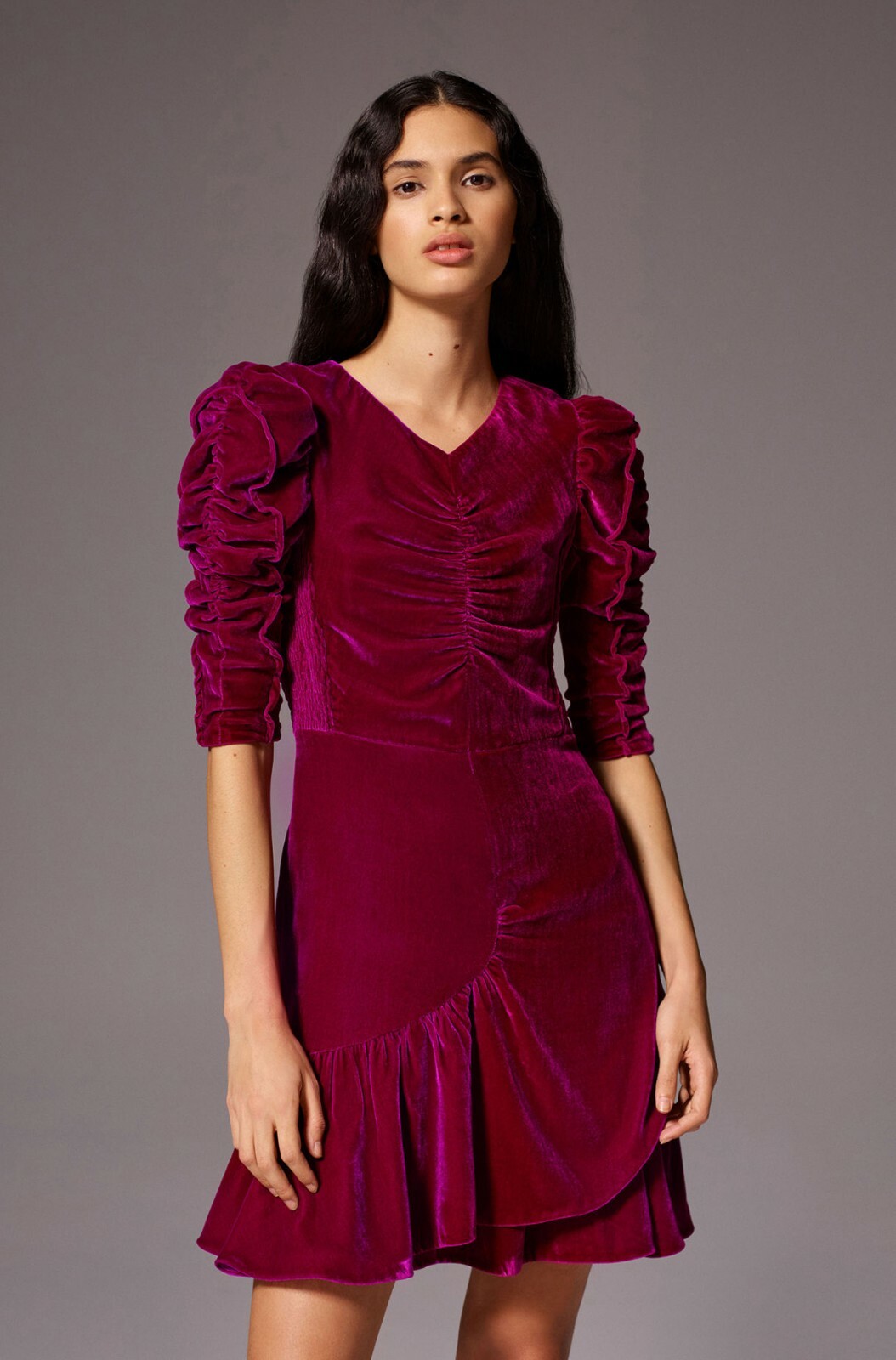 

REBECCA TAYLOR Клюквенно-розовое бархатное платье с рюшами и рюшами в викторианском стиле, Розовый