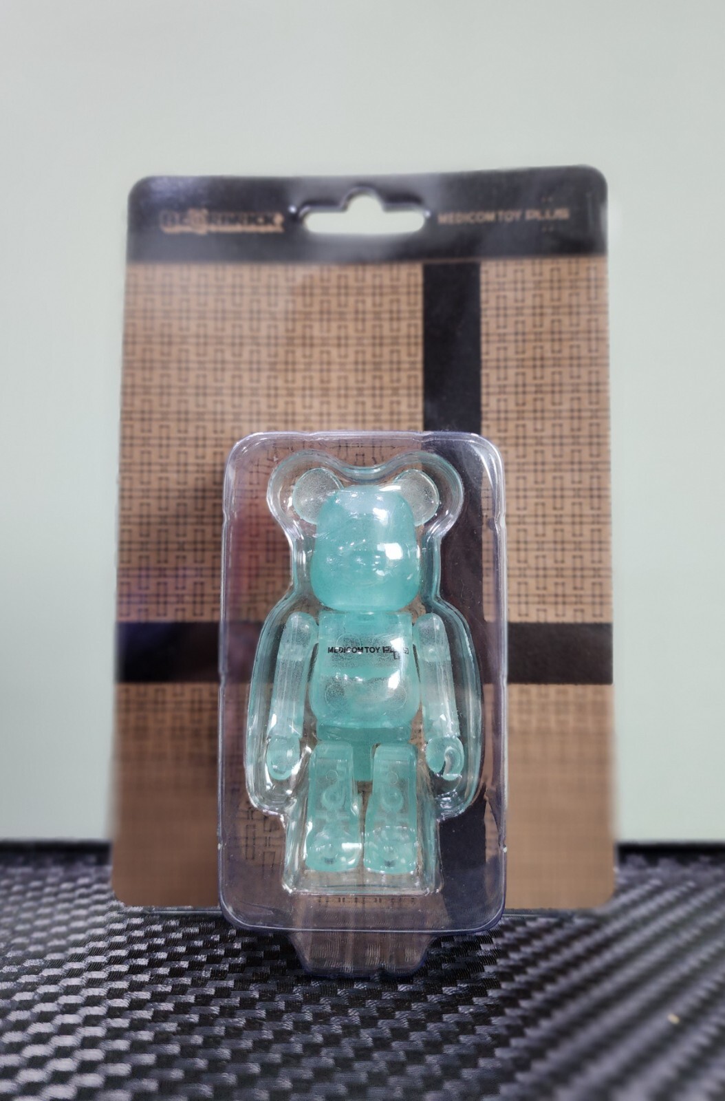 Ready Stock Bearbrick Medicom Toy Plus Gold Chrome 