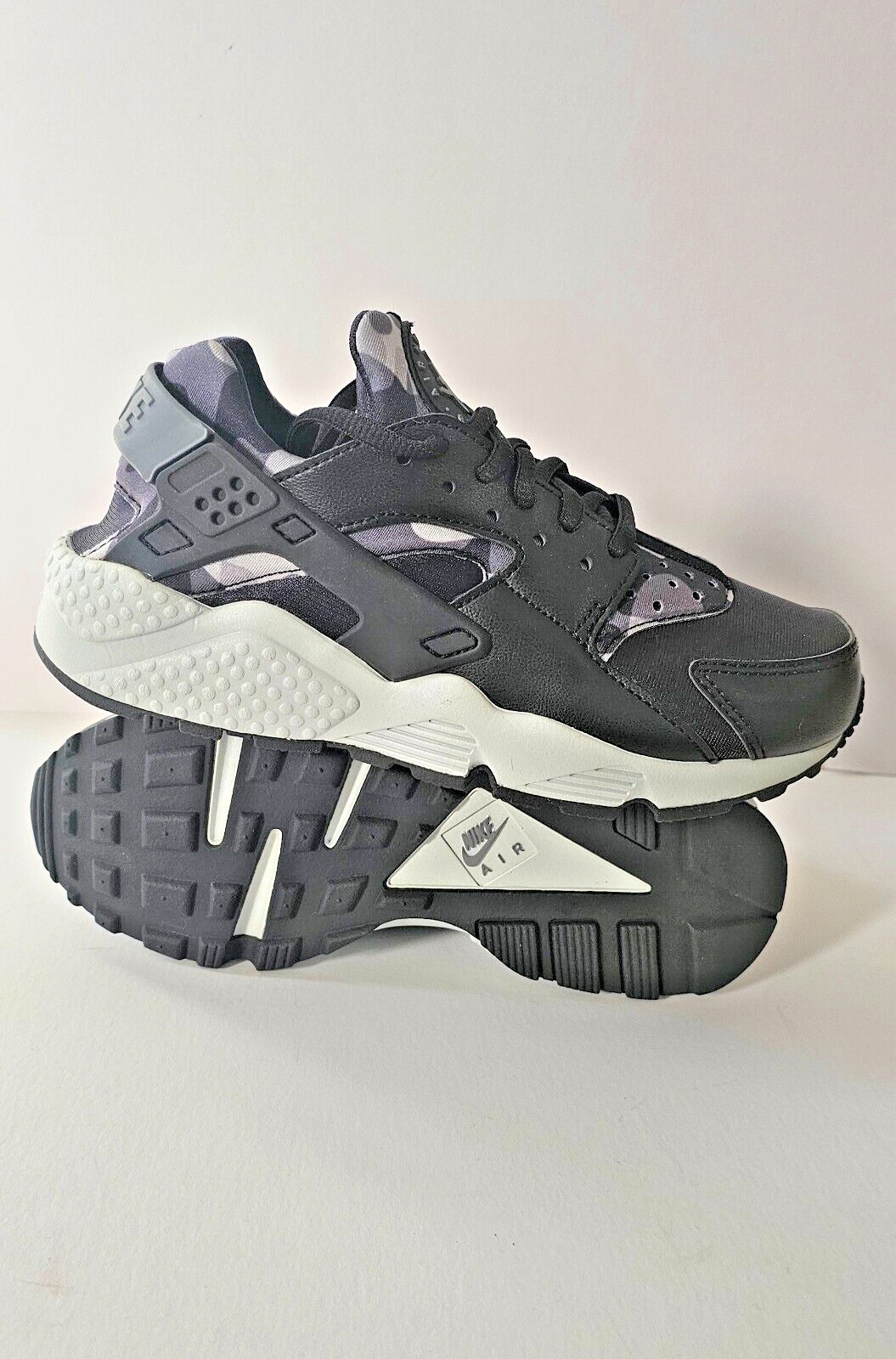 新品・未使用　NIKE AIR HUARACHE LIGHT 26.0㎝ Nike Air Huarache Light – Nohble