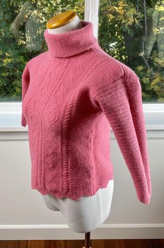 Vintage Nordstrom Women's Pink Angora Rabbit & Lambswool