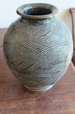 tsubo pottery