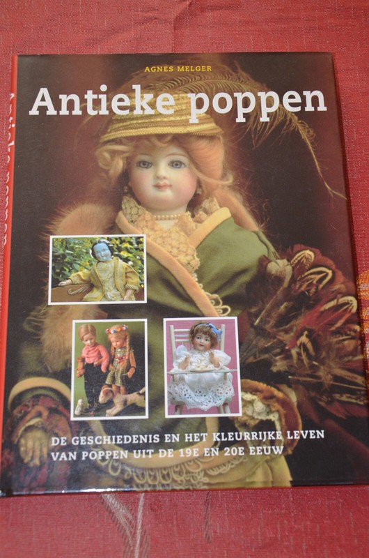Antieke Poppen A. Melger 1996 Zuid Boekprodukties