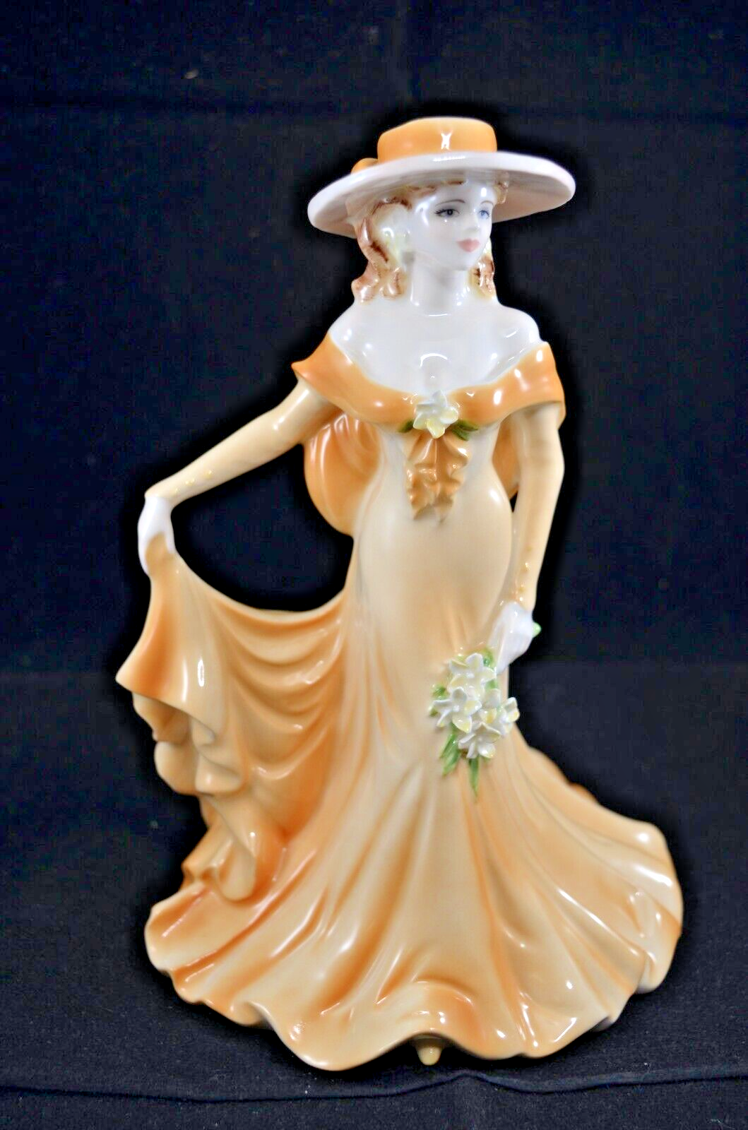 書 Coalport Figurines and Collectables A group of four Coalport figurines | Antiques, Collectables