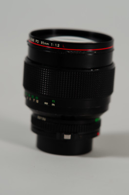 Canon 85mm f1.2 L FD Lens #32130 Includes Lens Hood, front and rear caps