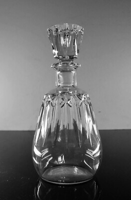 ANCIENNE CARAFE A WHISKY OU VIN EN CRISTAL MODELE ILE DE FRANCE BACCARAT SIGNE