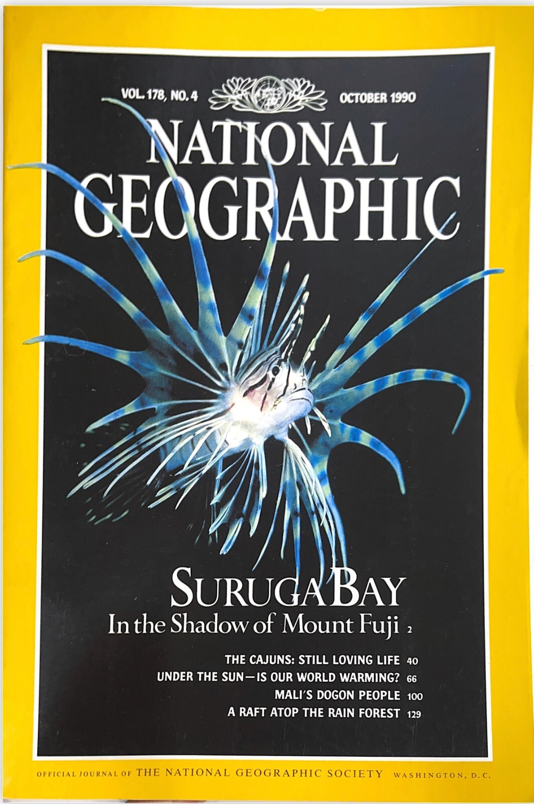 National Geographic Magazine - October 1990 Suruga Bay In